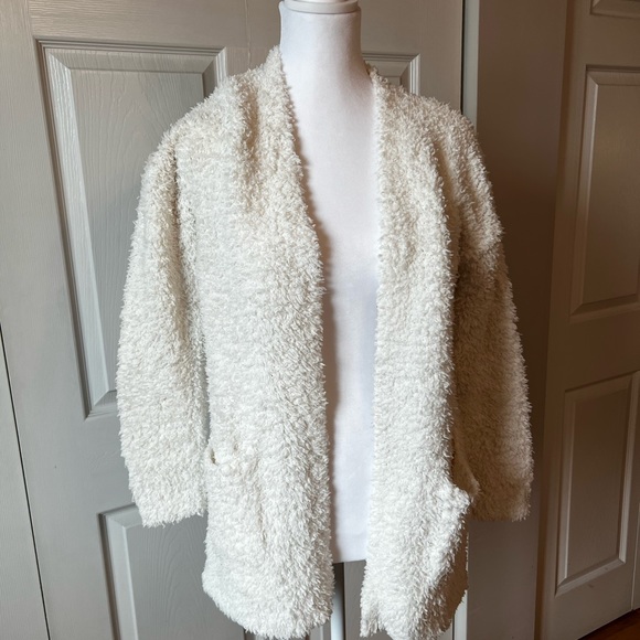 Fuzzy Cardigan - Picture 2 of 4